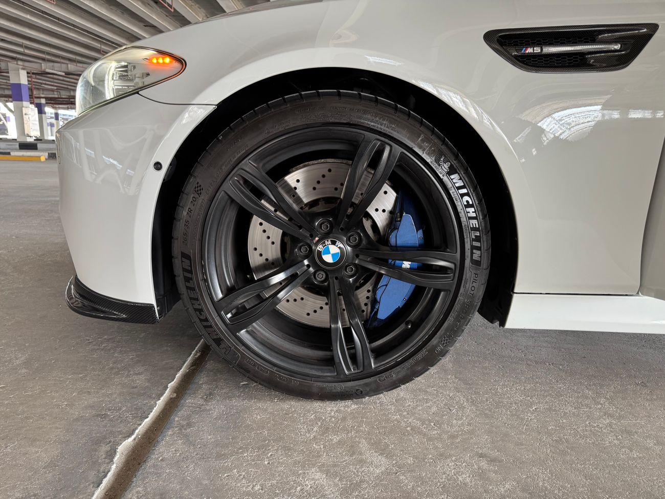 بي أم دبليو M5