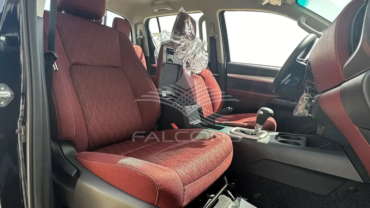تويوتا هيلوكس Toyota Hilux 2.7L 4WD P DC HIGH AT 2025 • Petrol • Automatic