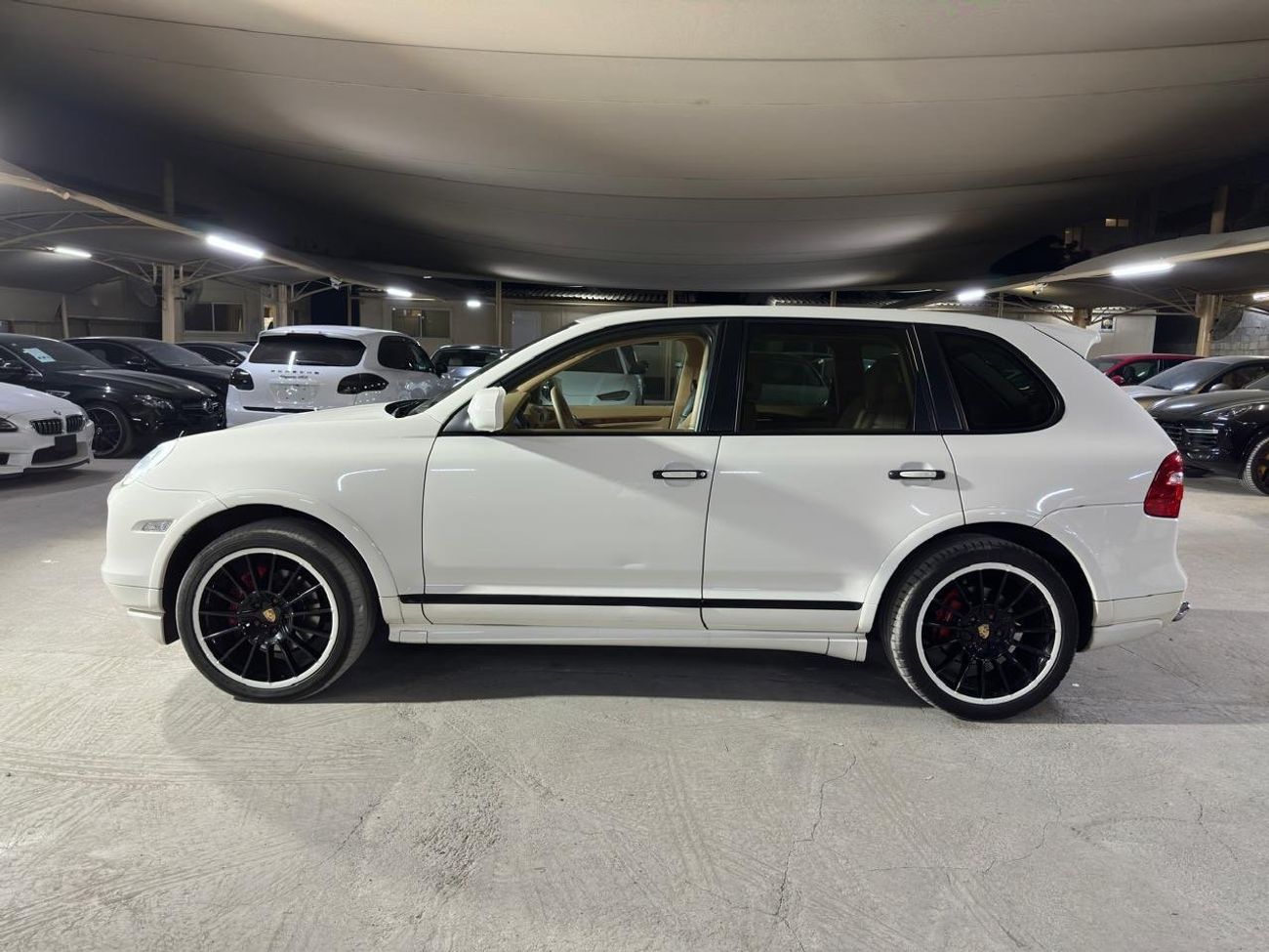 Porsche Cayenne PORSCHE CAYENNE GTS 2009 4.8L | ALCANTARA  LEATHER SEATS | 21-INCH ALLOY RIMS | REAR CAMERA