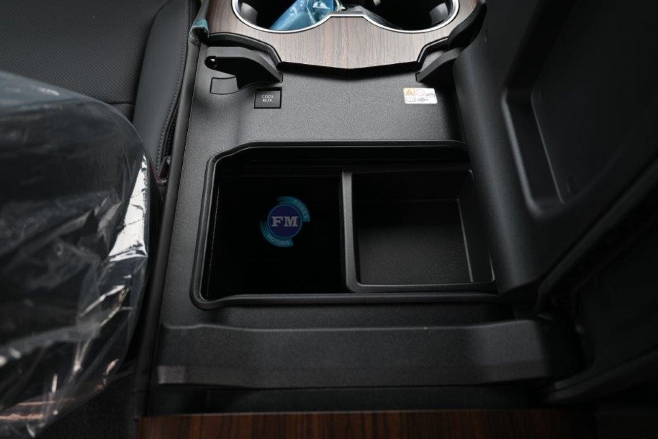 Toyota Land Cruiser 300 GXR V6 4.0L Petrol Automatic