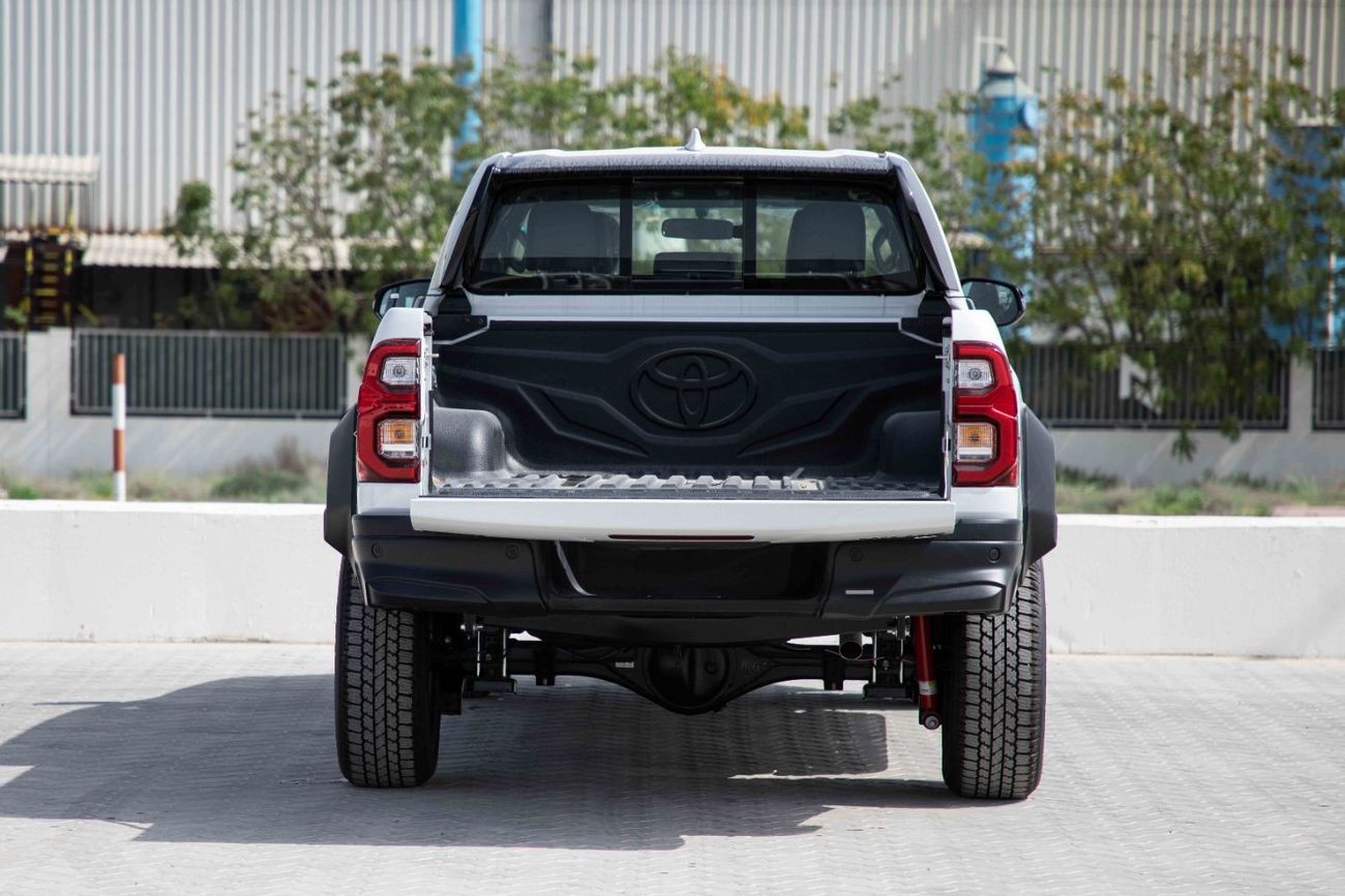 Toyota Hilux 2024 Toyota Hilux 4x4 DC 4.0 GR-S - Platinum White Pearl inside GRS | Export Only