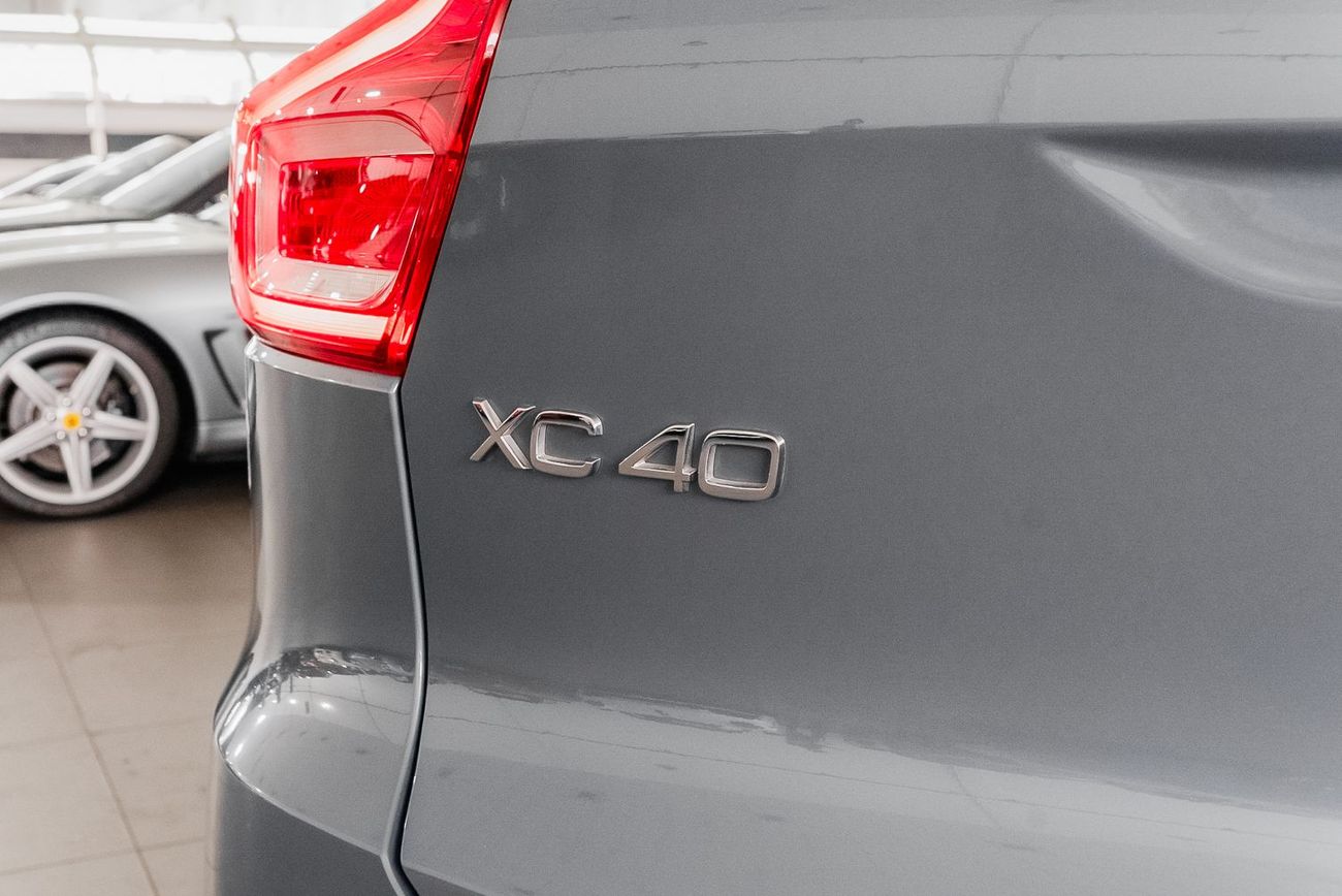 Volvo XC40 T4 R Design 2.0L