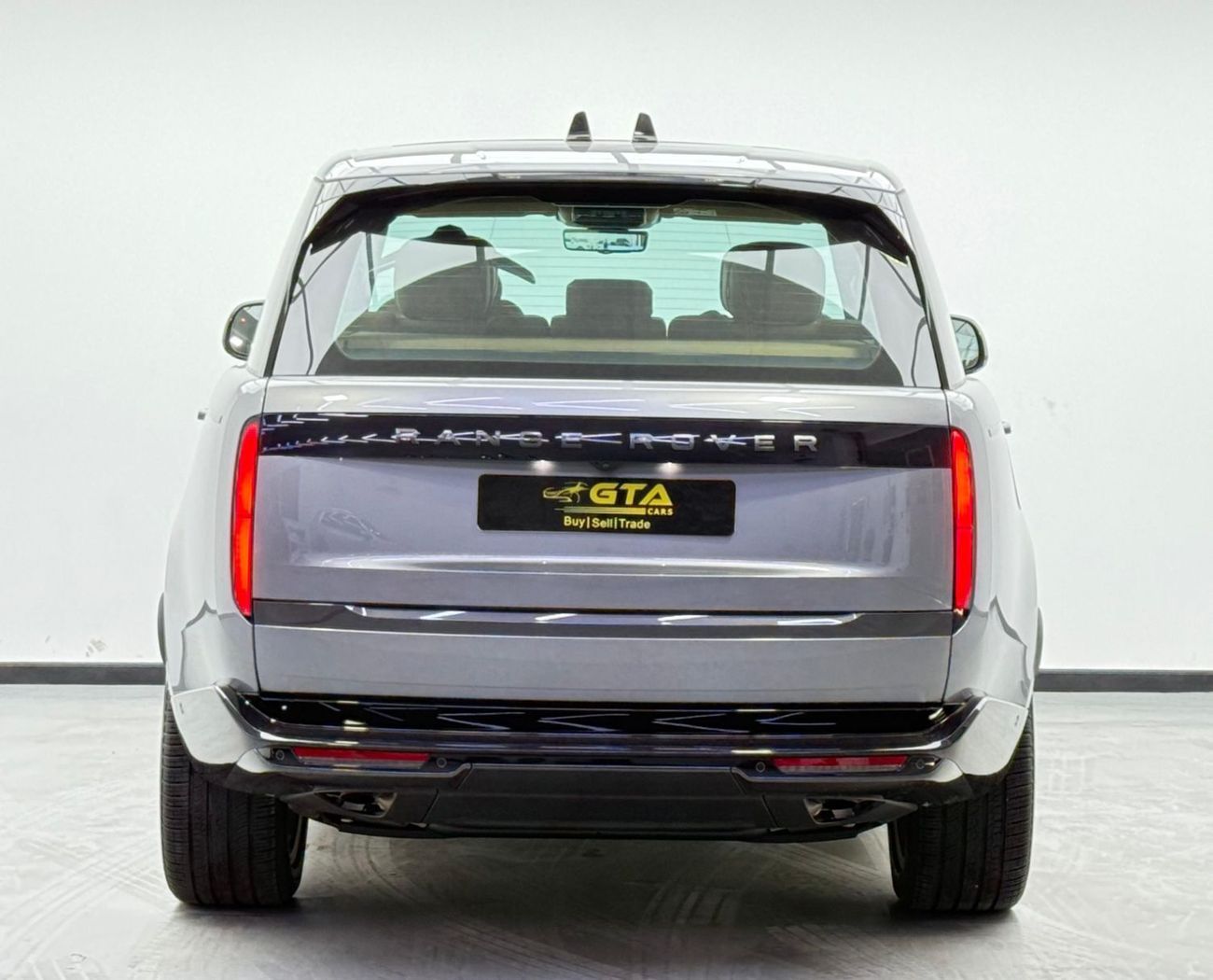 لاند روفر رينج روفر  2024 Range Rover Vogue HSE, 2029 RR Warranty + Service Pack, Very Low Km, Fully Loaded, GCC