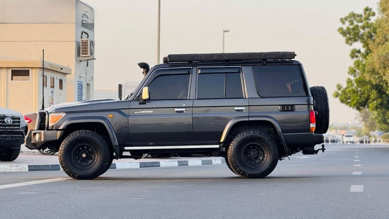 Toyota Land Cruiser 70 OFF-ROAD READY | RHD | MANUAL TRANSMISSION | 4500CC DIESEL | 2015 | BULL BAR + LED LIGHTS | ROOF RAC