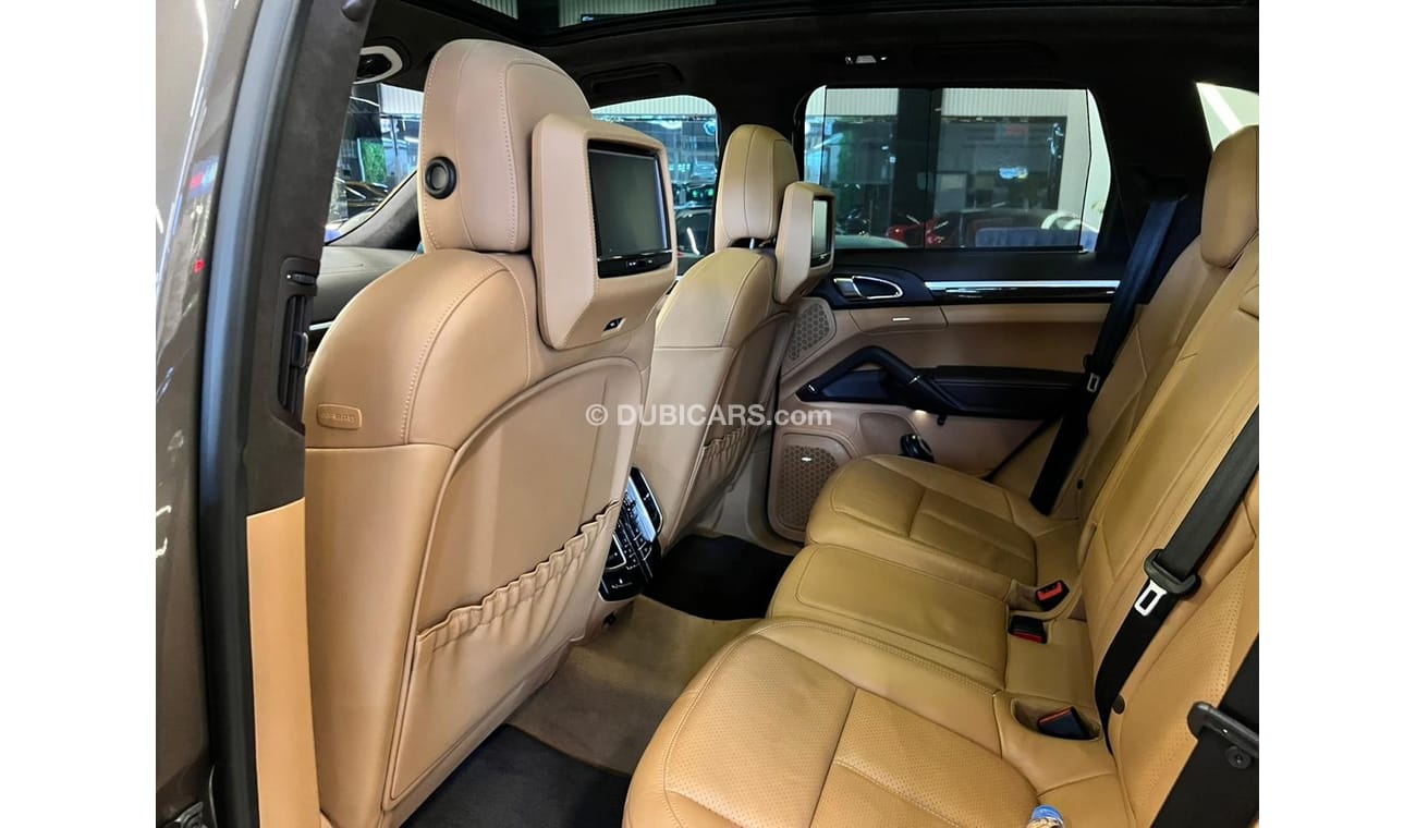 بورش كايان Porsche Cayenne GTS GCC Full Service History