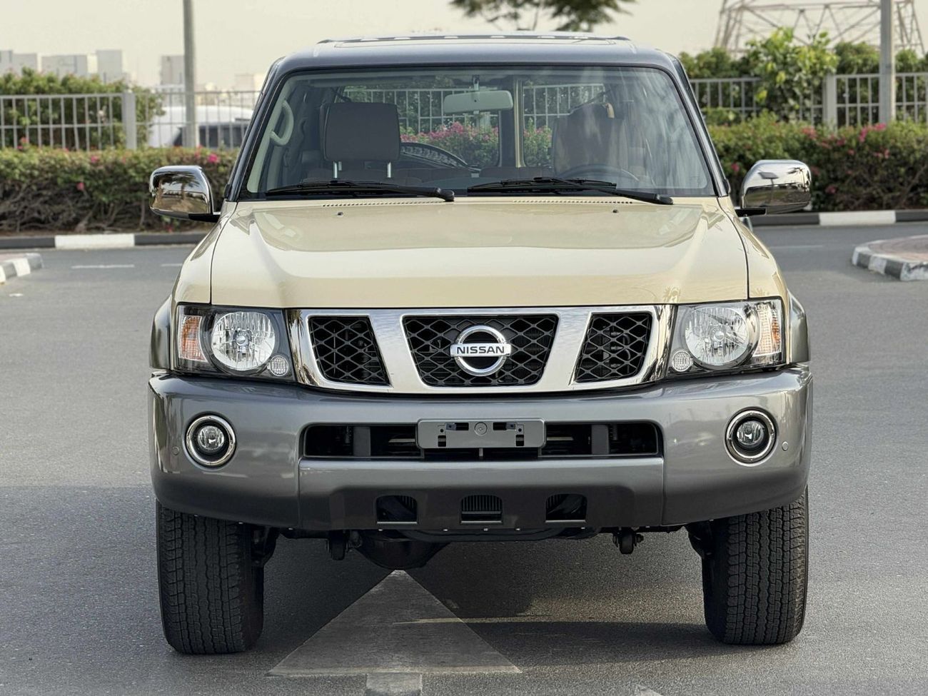Nissan Patrol Super Safari GCC SPEC NEAT AND CLEAN UNDER WARRANTY