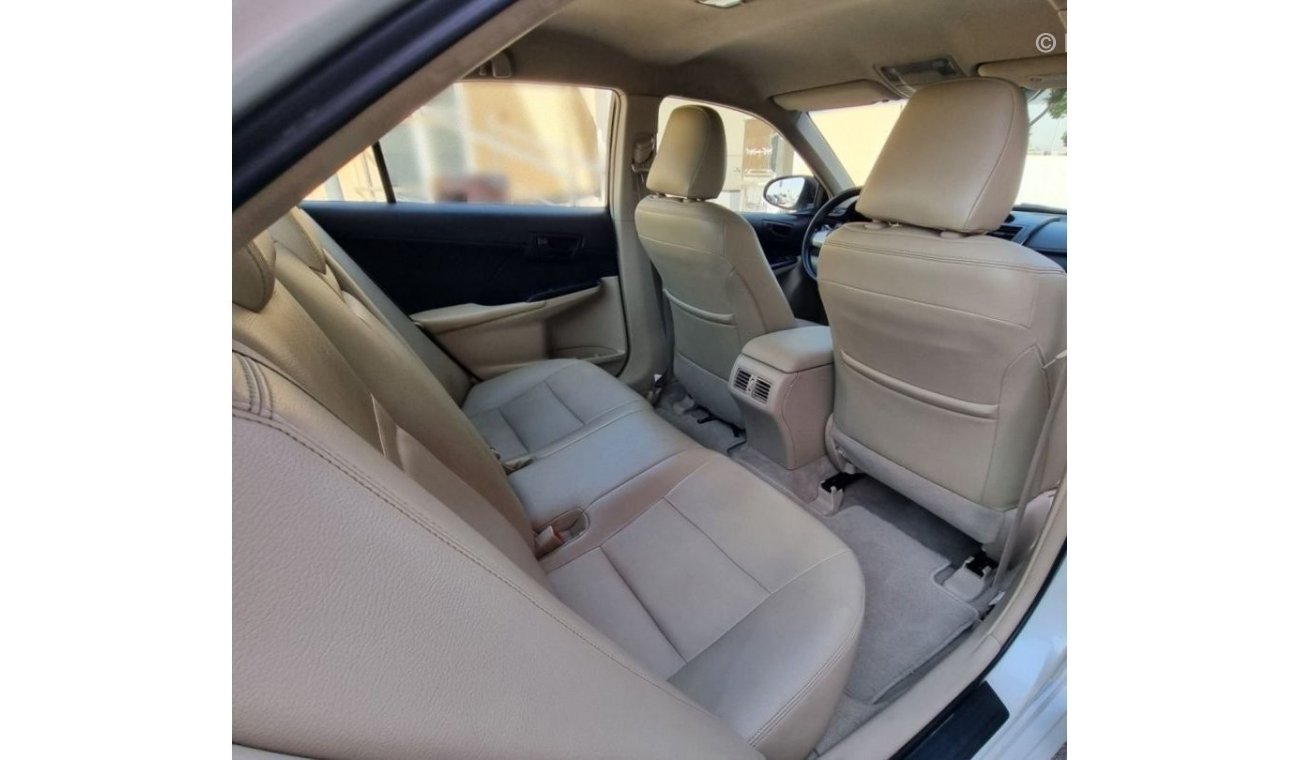 Toyota Camry S+ Excellent condition - Leather Interior