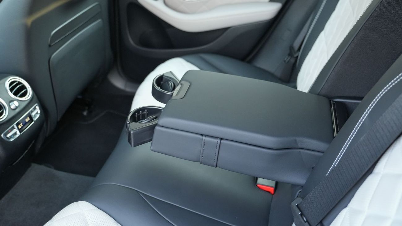 Mercedes-Benz EQC 400 GCC WARRANTY AND SERVICE PACKAGE