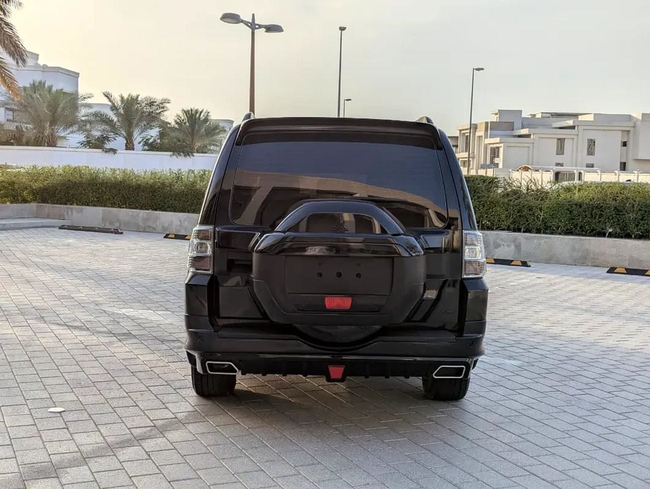 Mitsubishi Pajero GLS HIGHLINE GLS MID - GCC Specs - Reliable SUV