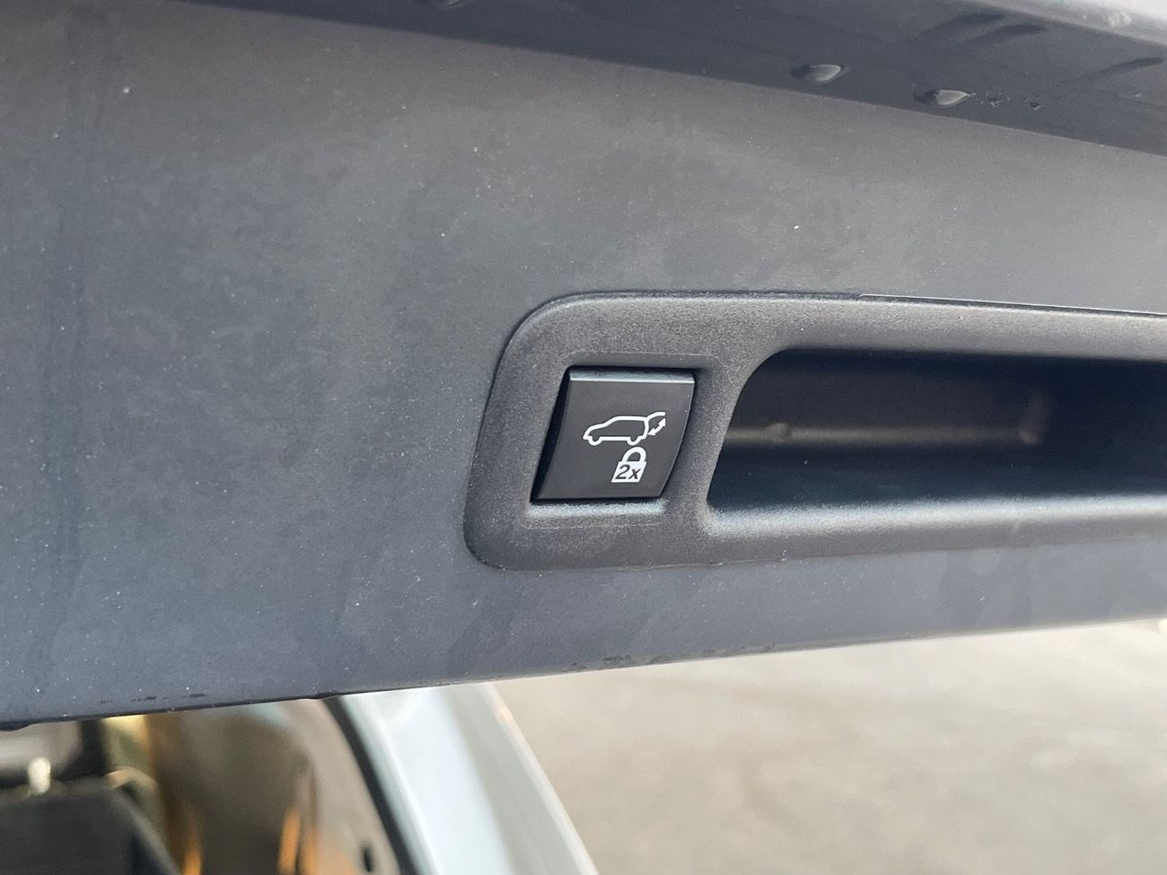 تويوتا سيينا 2021 TOYOTA SIENNA XLE HYBRID 4x4 FULL OPTIONS IMPORTED FROM USA