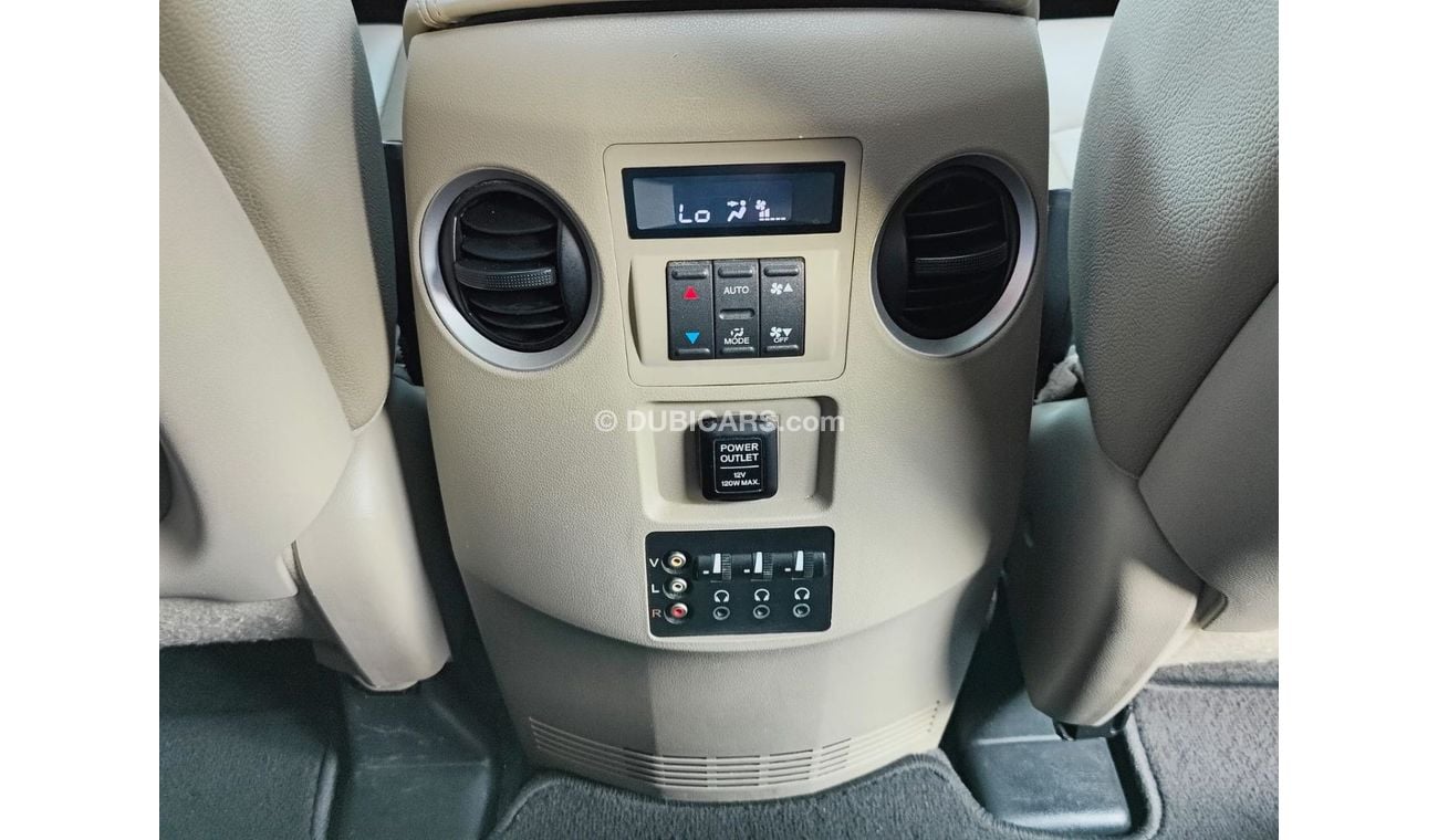 Honda Pilot HONDA PILOT TOURING 2012 GCC PERFECT CONDITION - ACCIDENT FREE