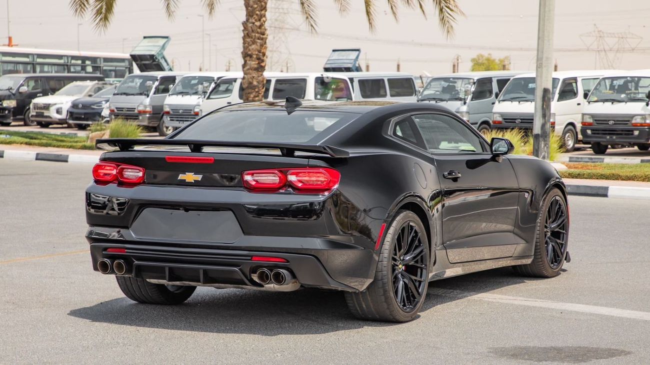 Chevrolet Camaro 1LT