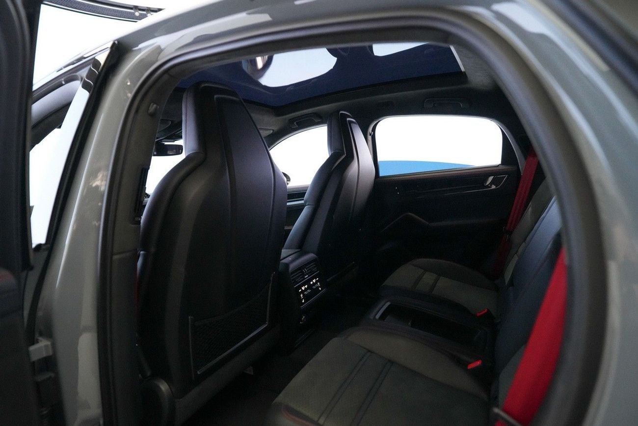 Porsche Cayenne GTS