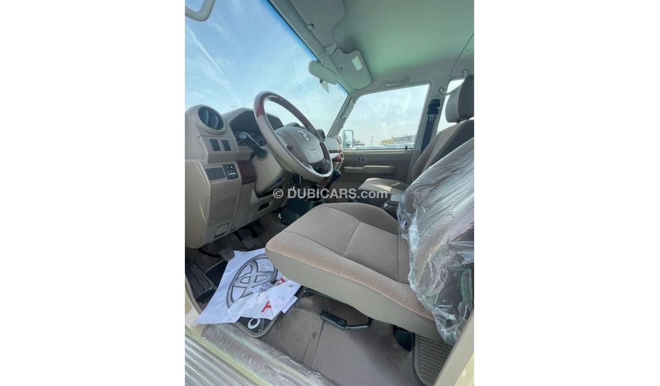 Toyota Land Cruiser Pick Up 2023 TOYOTA LAND CRUISER pick up 4.0 DOUBLE CABIN manual petrol