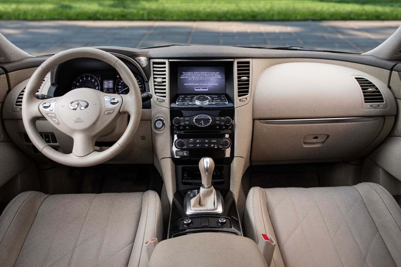 Infiniti QX70 QX70 | 2,057 P.M | 0% Downpayment | ONLY 4,000KM | WARRANTY