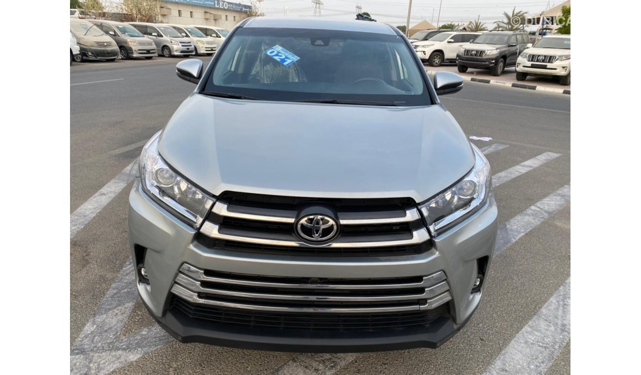 Toyota Highlander 2019 TOYOTA HIGHLANDER AWD / MID OPTION