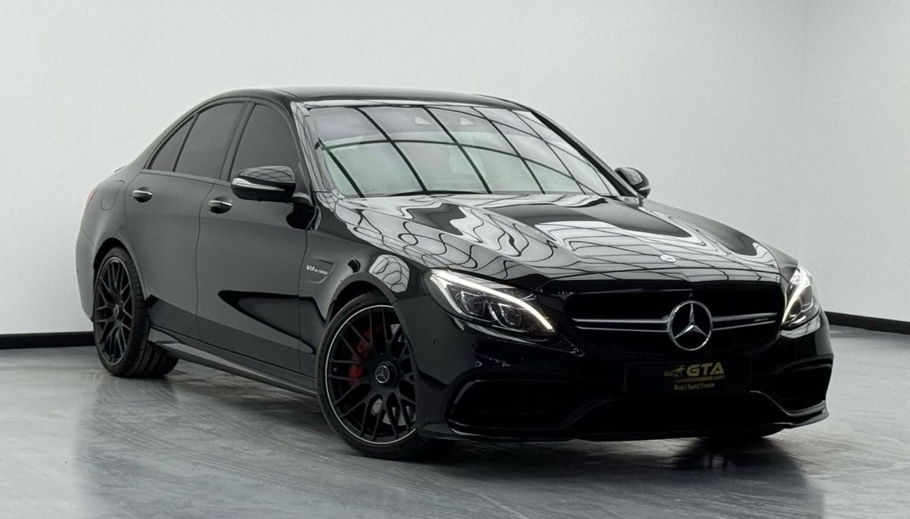 Mercedes-Benz C 63S AMG Std 4.0L Sedan 2015 Mercedes-Benz C63 S AMG, Full Service History, Excellent Condition, GCC