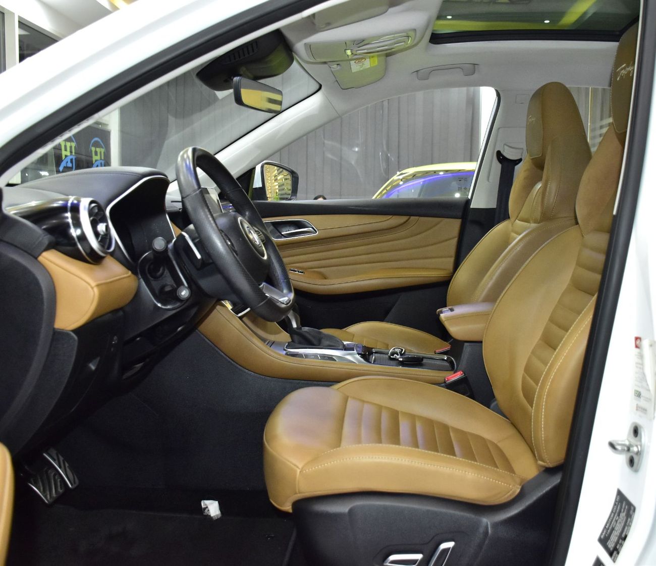 أم جي HS EXCELLENT DEAL for our MG HS Trophy ( 2022 Model ) in White Color GCC Specs