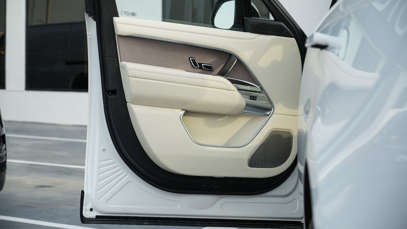 Land Rover Range Rover Autobiography P530 4.4L V8  White Export Price