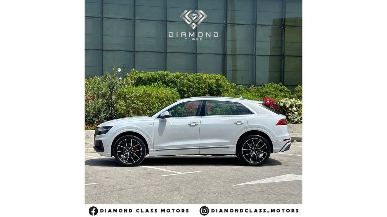 Audi Q8 Audi Q8 S-Line 55 TFSI Quattro Top Option GCC Panoramic  Head-Up Display  360 Camera  202 Under Warr