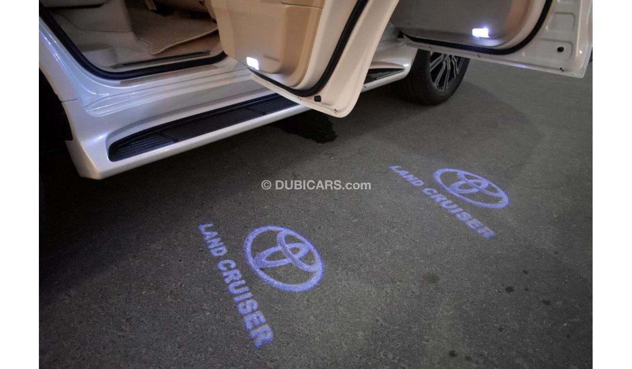 Toyota Land Cruiser 200 GXR 4.5L V8 DIESEL PLATINUM EDITION