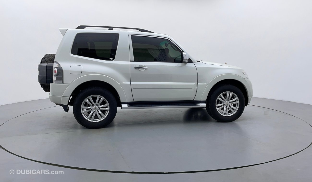 Mitsubishi Pajero GLS 3800