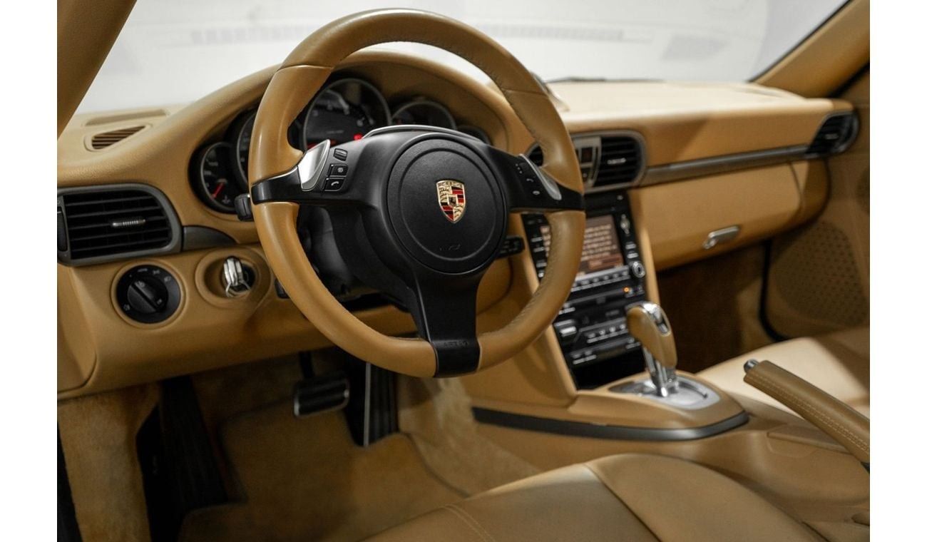 Porsche 911 Carrera 3.6L Coupe