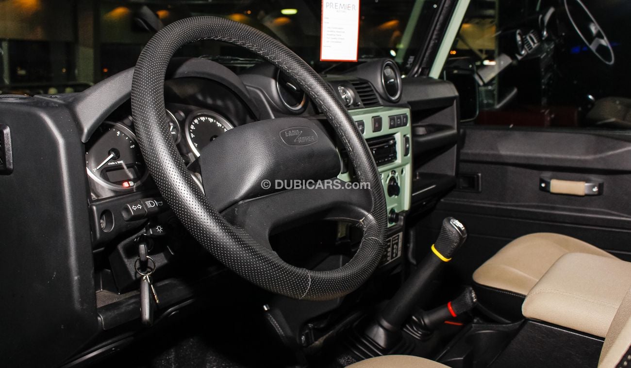 لاند روفر ديفندر Heritage Edition