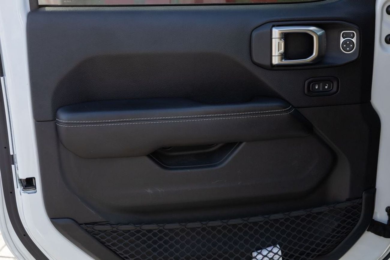 Jeep Wrangler Unlimited Rubicon 3.6L A/T