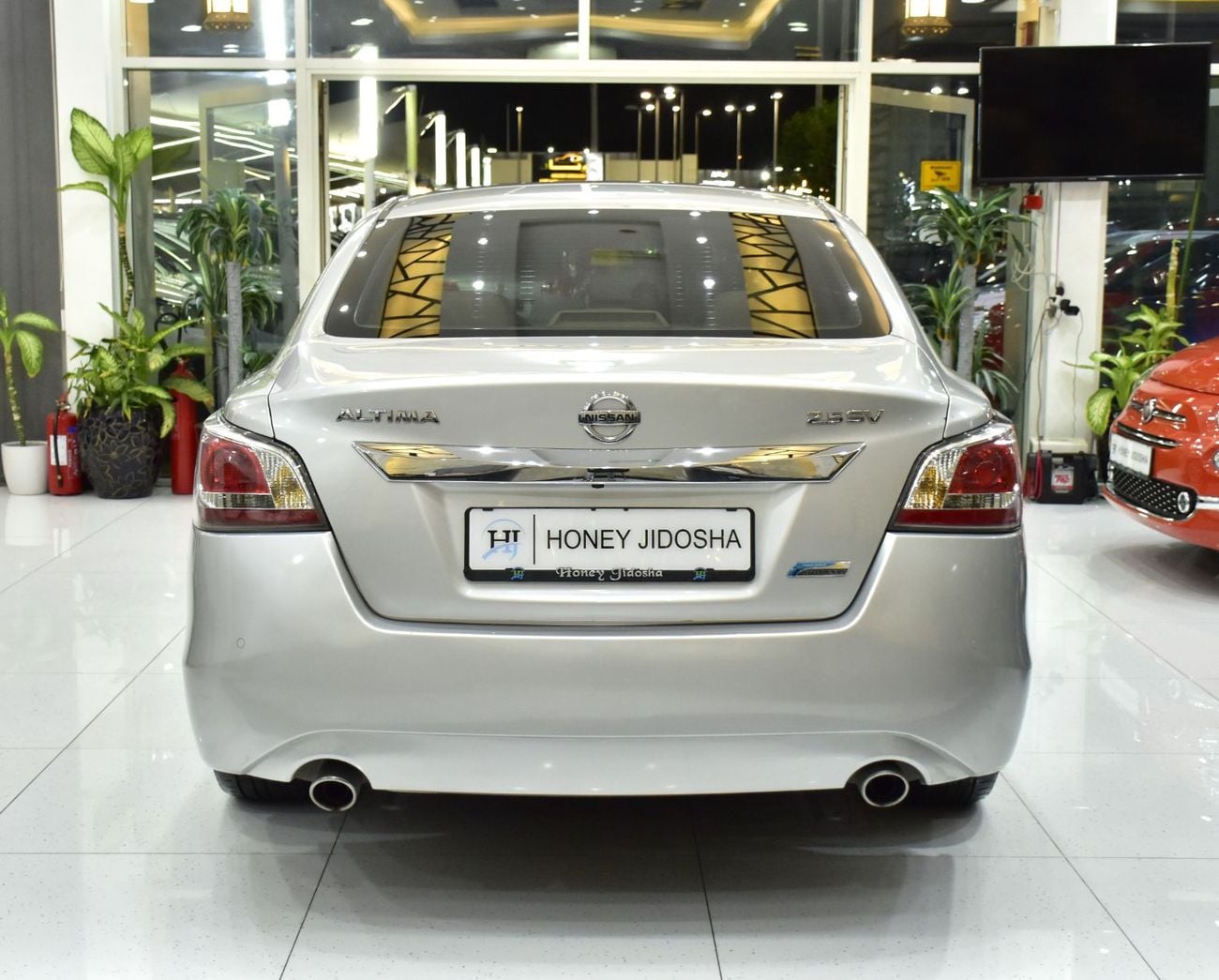 نيسان ألتيما EXCELLENT DEAL for our Nissan Altima 2.5 SV ( 2015 Model ) in Silver Color GCC Specs