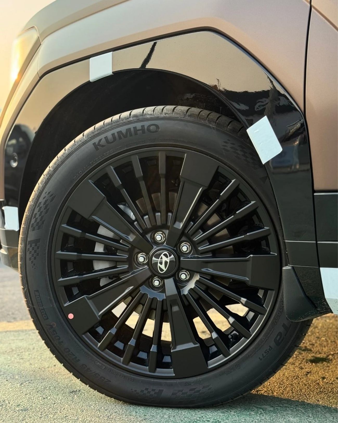 هيونداي سانتا في HYUNDAI SANTA FE 1.6T HEV Calligraphy - 2026 MODEL - BROWN COLOR