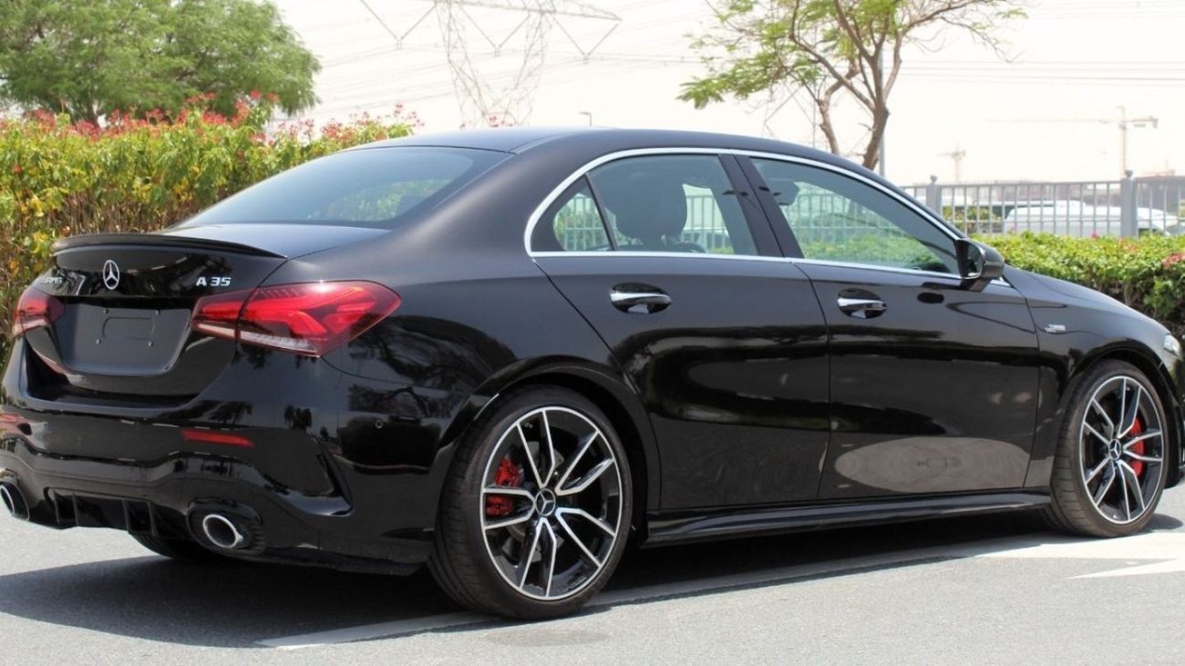 مرسيدس بنز A 35 AMG MERCEDES A35 AMG SPORT PREMIUM PLUS 2.0TC FULL OPTION 2023 GCC LOW MILEAGE WITH AGENCY WARRANTY IN B