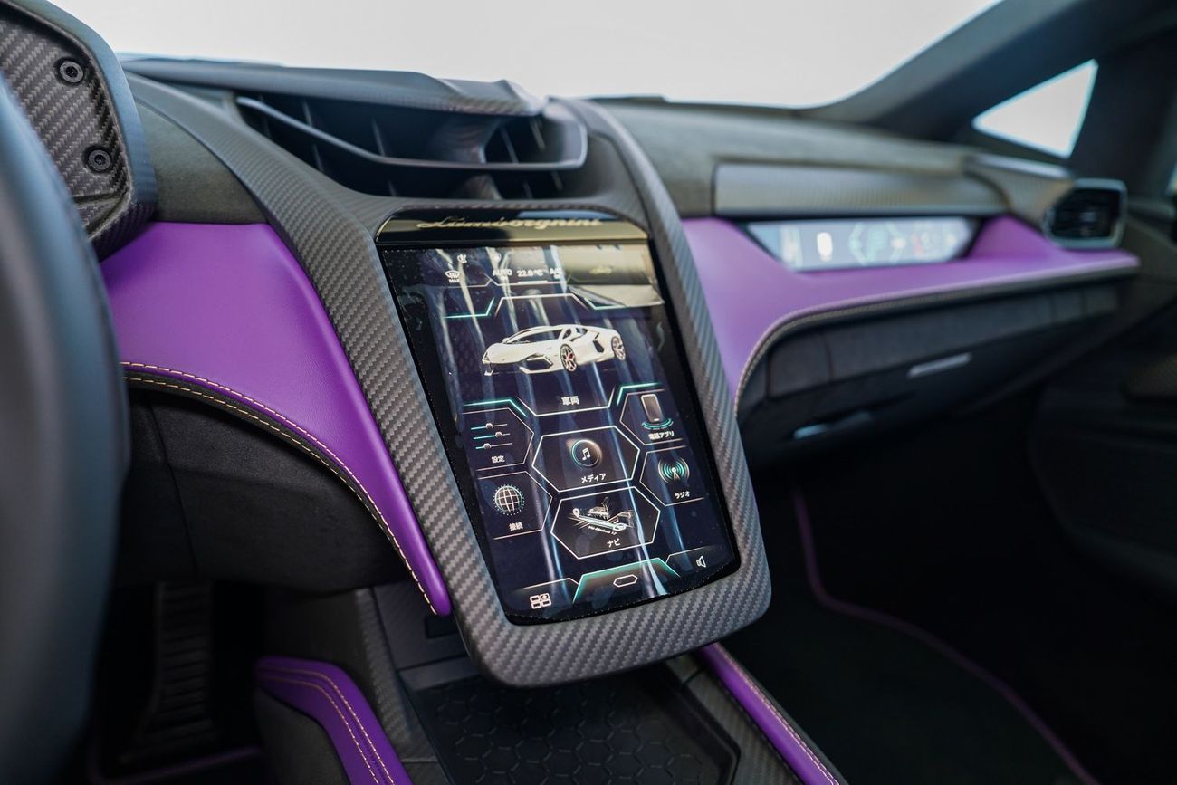 لامبورغيني ريفويلتو 6.5L V12 Hybrid