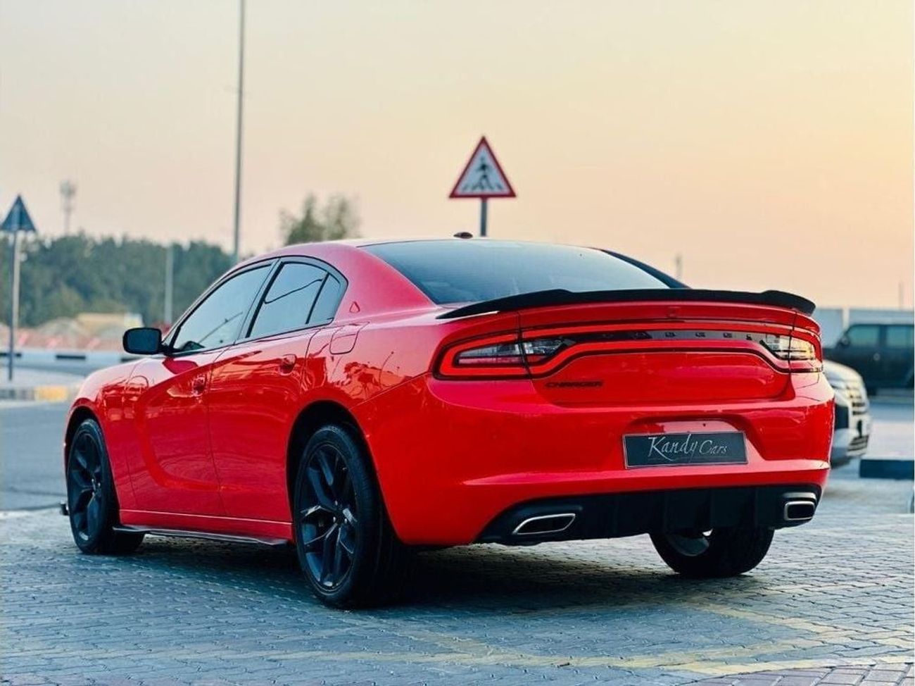 دودج تشارجر SXT 3.6L | Monthly AED 1230/- | 0% DP | Custom Leather Seats | Touch Screen | # 19865