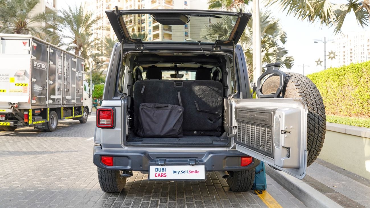 Jeep Wrangler Sahara 3.6L A/T (4 Seater)