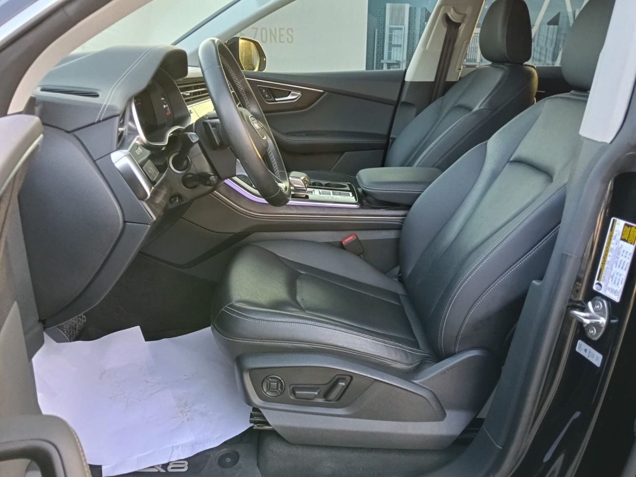 أودي Q8 55 TFSI quattro (340 HP)