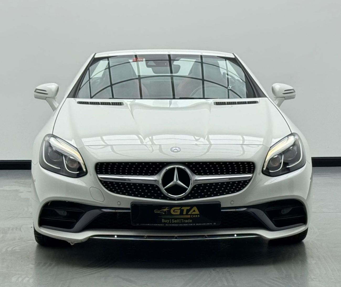 Mercedes-Benz SLC 200 Std 2.0L 2017 Mercedes-Benz SLC 200 Roadster, Full Service History, GCC