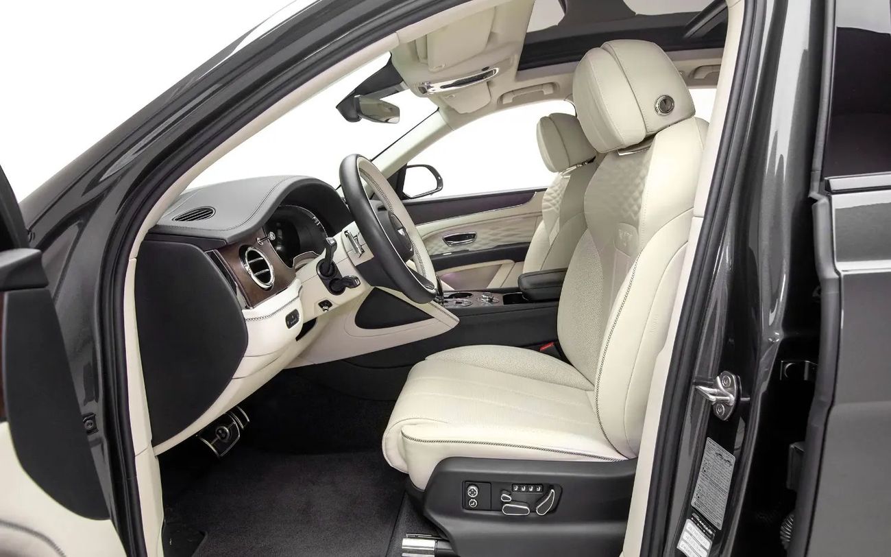 Bentley Bentayga Azure 4.0T -  Spec