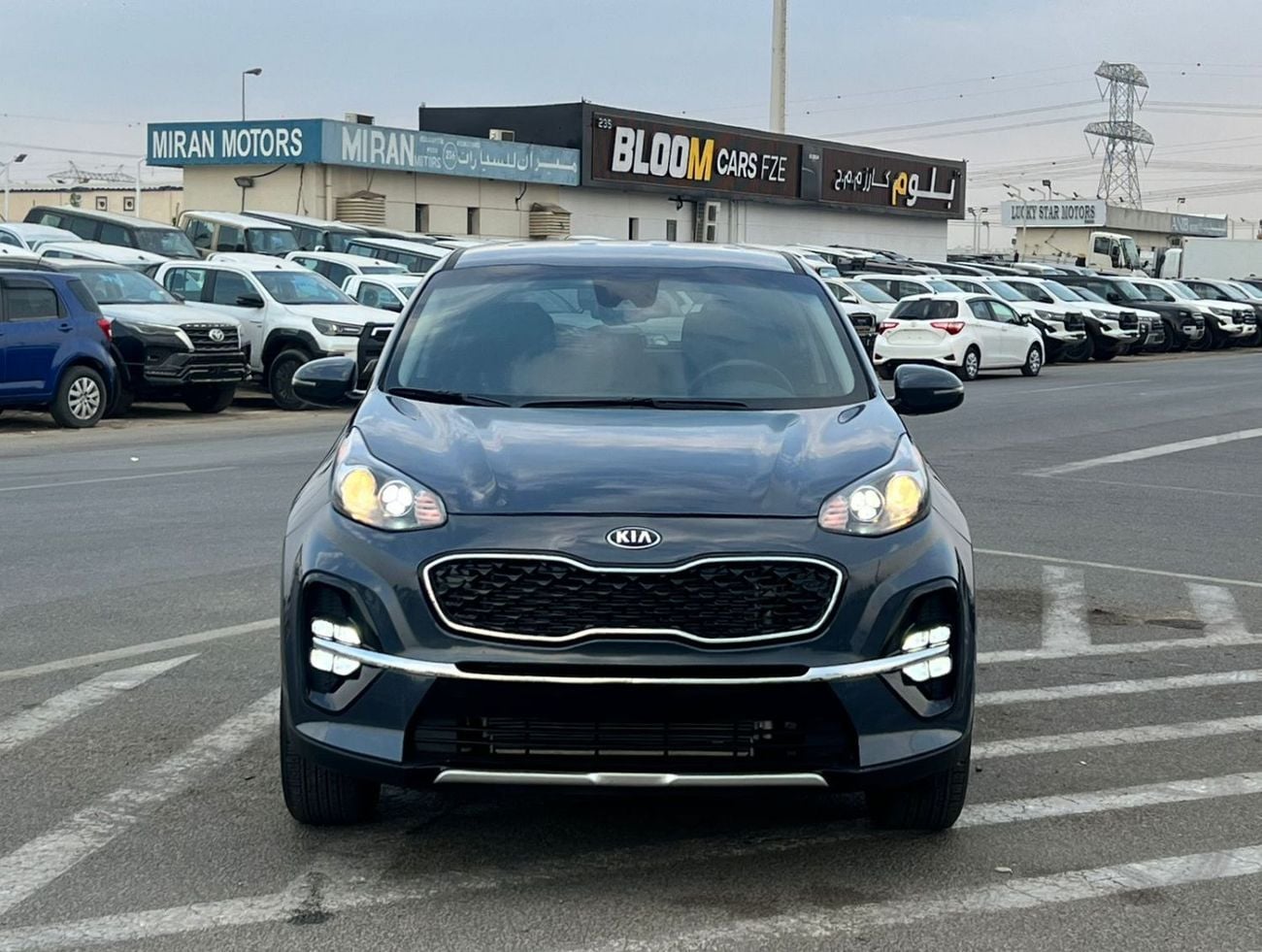 Kia Sportage 2020 Kia Sportage LX Mid - option - 2.4L V4 - AWD 4x4 - Rear Camera - Leather Seat - 2 keys