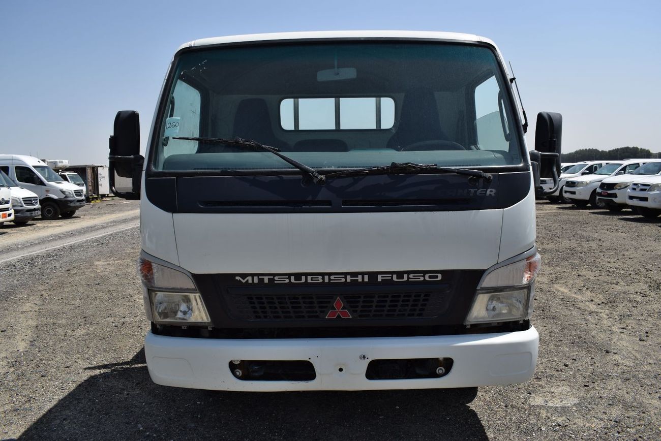 Mitsubishi Fuso Canter Mitsubishi Canter Pick up, model:2015. Free of accident with low mileage