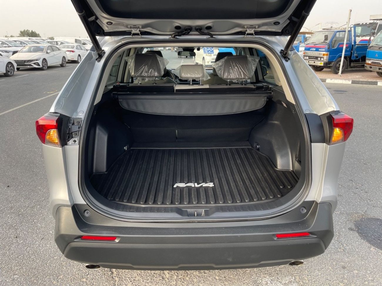 تويوتا راف ٤ 2021 TOYOTA RAV4 XLE HYBRID FULL OPTIONS IMPORTED FROM USA