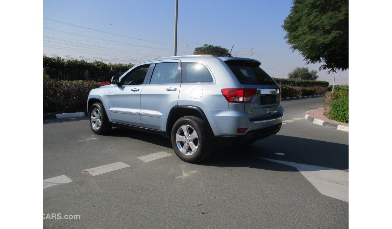 Jeep Grand Cherokee jeep grand cherokee V6 limited 2013 full options gulf space , full services history