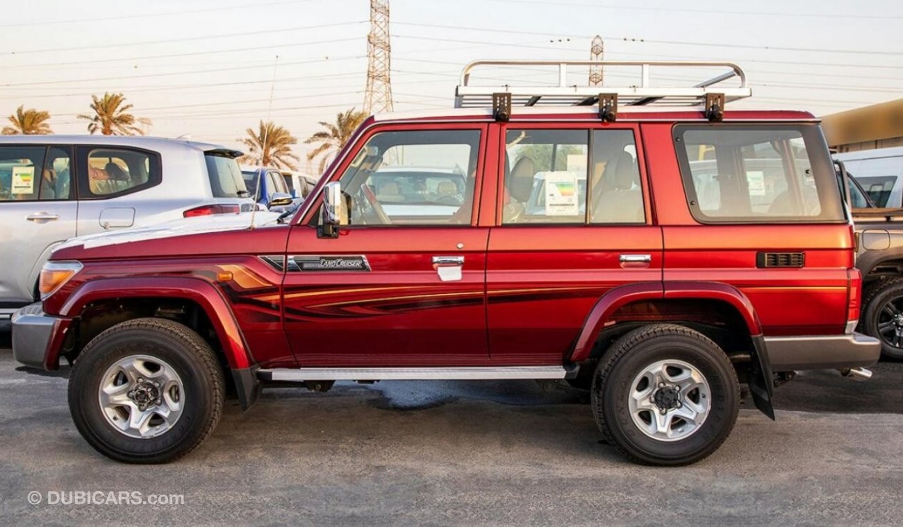 تويوتا لاند كروزر هارد توب Toyota Land Cruiser 4.0L V6 MT Hardtop 5-Door -Manual Gear- Red