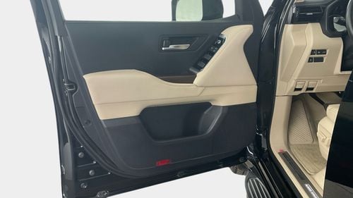 تويوتا لاند كروزر GXR | شامل الضمان | 0 ﺪﻔﻋﺓ ﺃﻮﻟﻯ