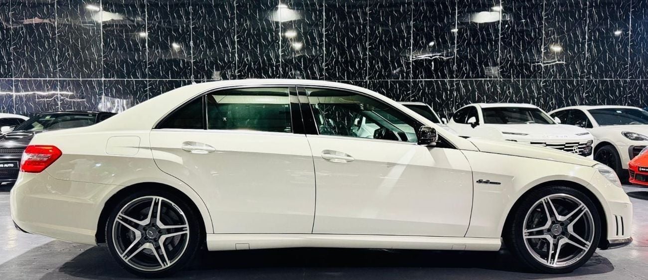 مرسيدس بنز E 63 AMG AMG 6.2L (518 HP) 2011 Mercedes Benz E63, 3 Years Mercedes Service Contract, Carbon Fiber Package, G