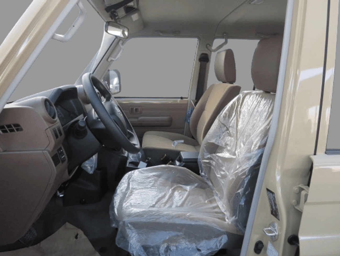 Toyota Land Cruiser LC 79 DC STD E AT 4.0 petrol