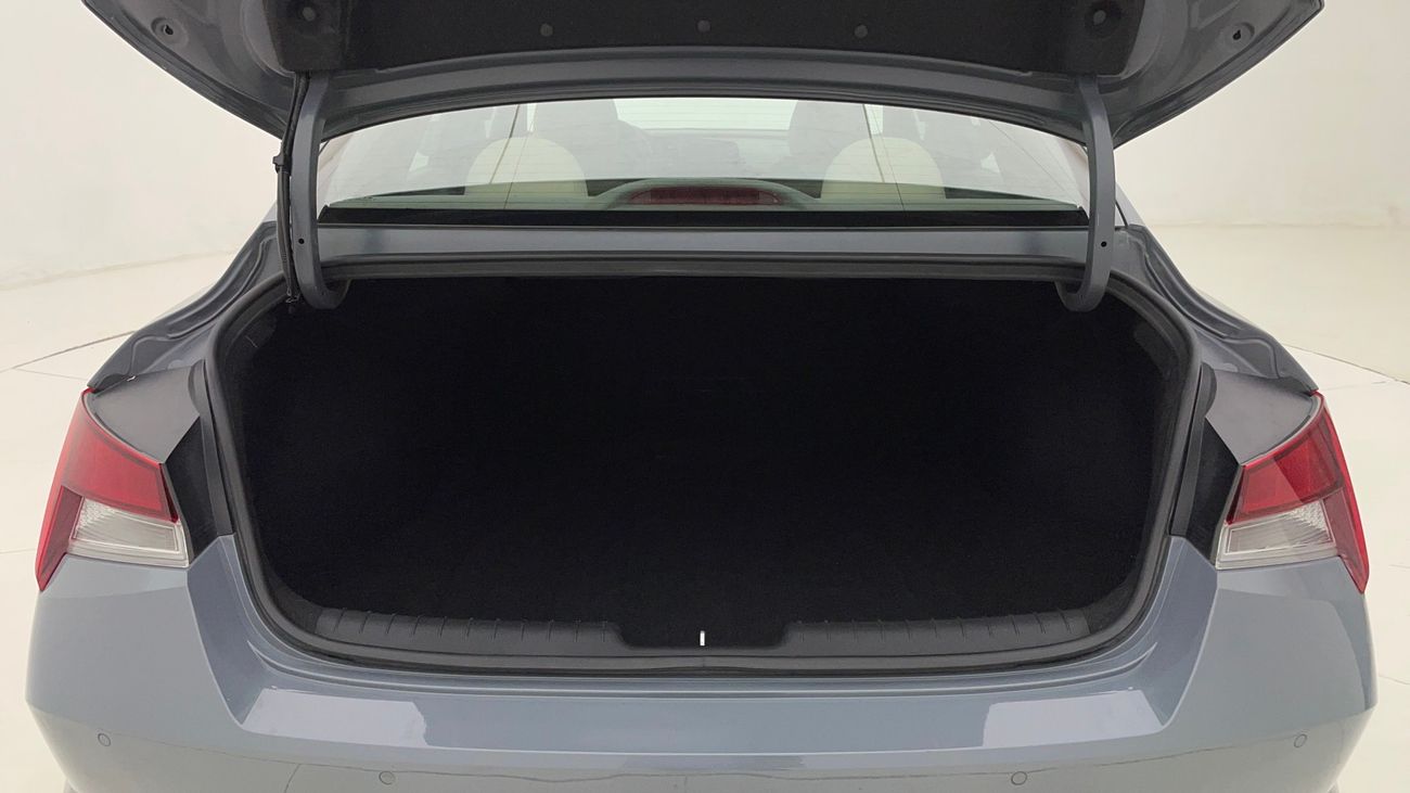 هيونداي إلانترا SMART 1.6 | بدون دفعة مقدمة | اختبار القيادة في المنزل