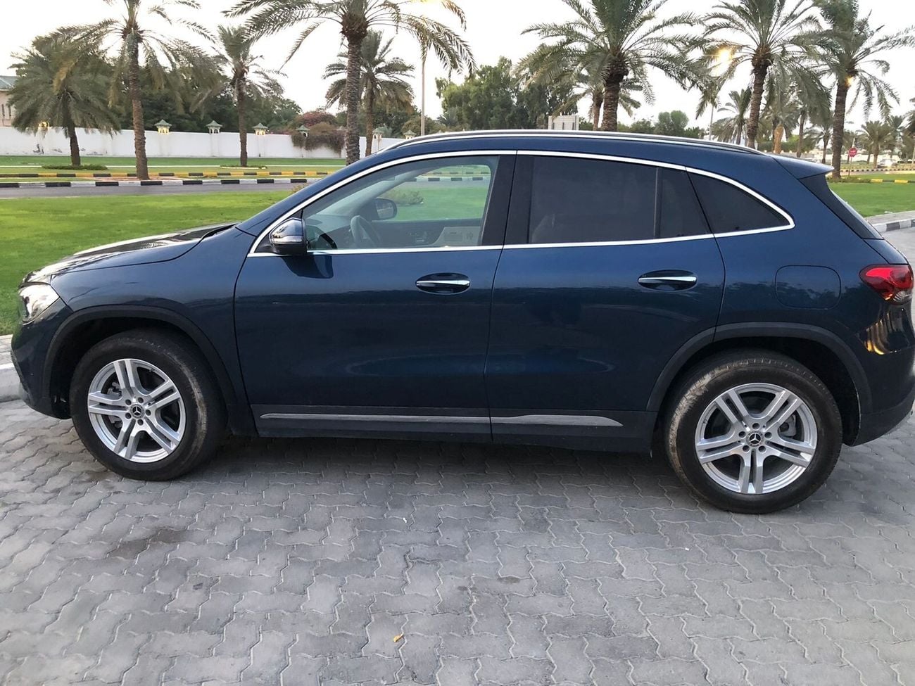Mercedes Benz GLC250 2.0L