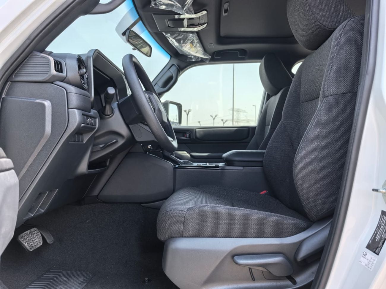 Toyota Prado PRADO,2.8L,DIESEL,SUNROOF,COOL BOX,BACK DOOR POWER,DVD+CAMERA,18''AW,A/T,2025MY ( FOR EXPORT ONLY)