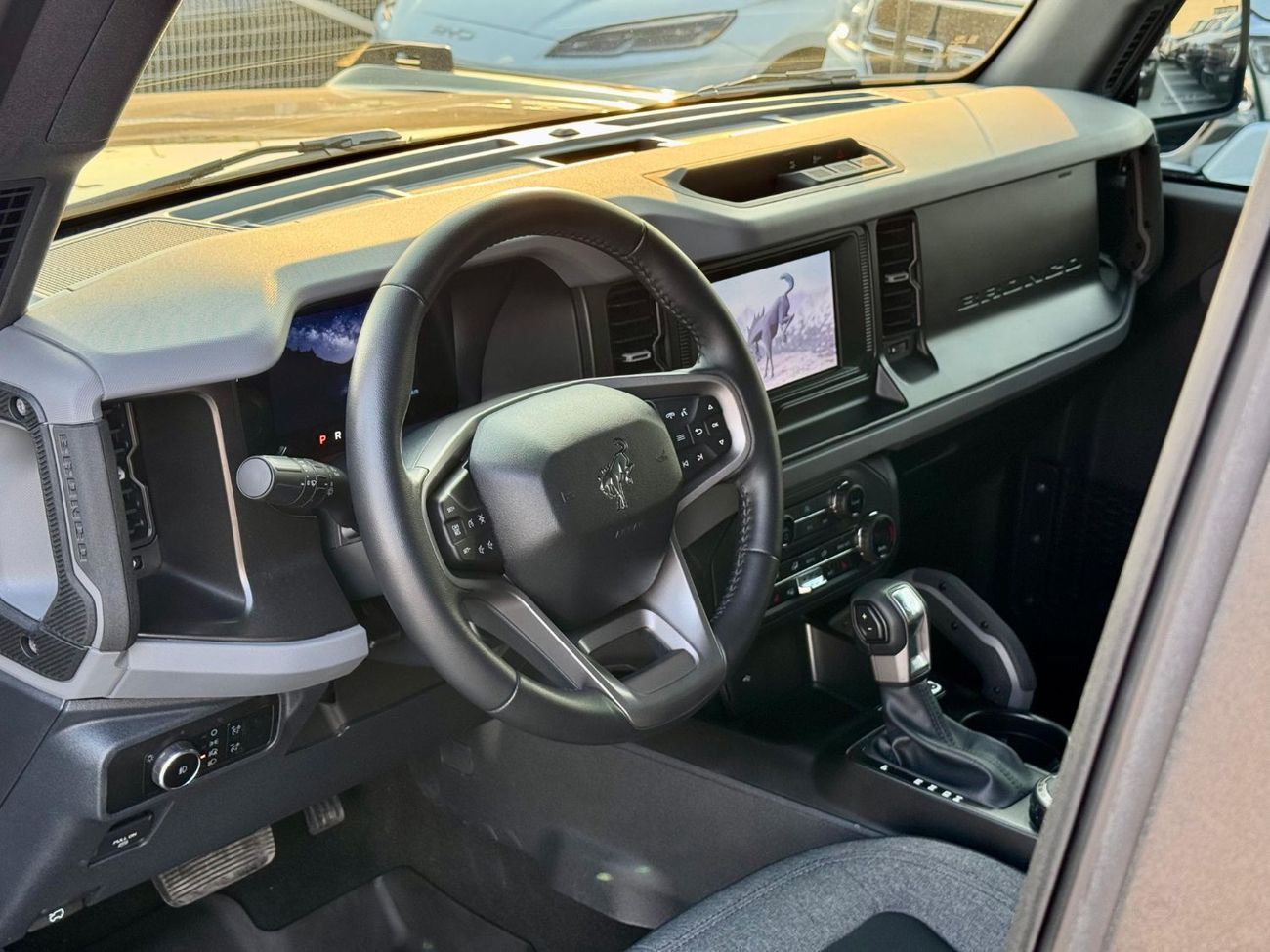 فورد برونكو 2.0L Turbocharged Petrol 4WD 2023 Export Price @ 155,500 AED